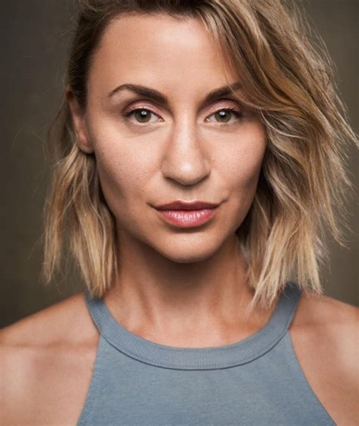 Alexandra Henrikson Wikipedia Age Height