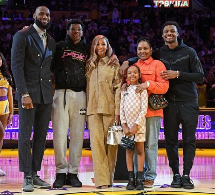 Savannah Brinson Lebron James Wife
