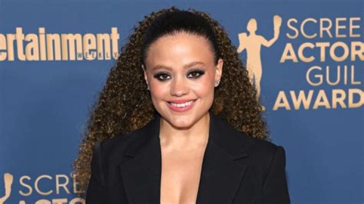 Who's The Star: Sarah Marie Jeffery
